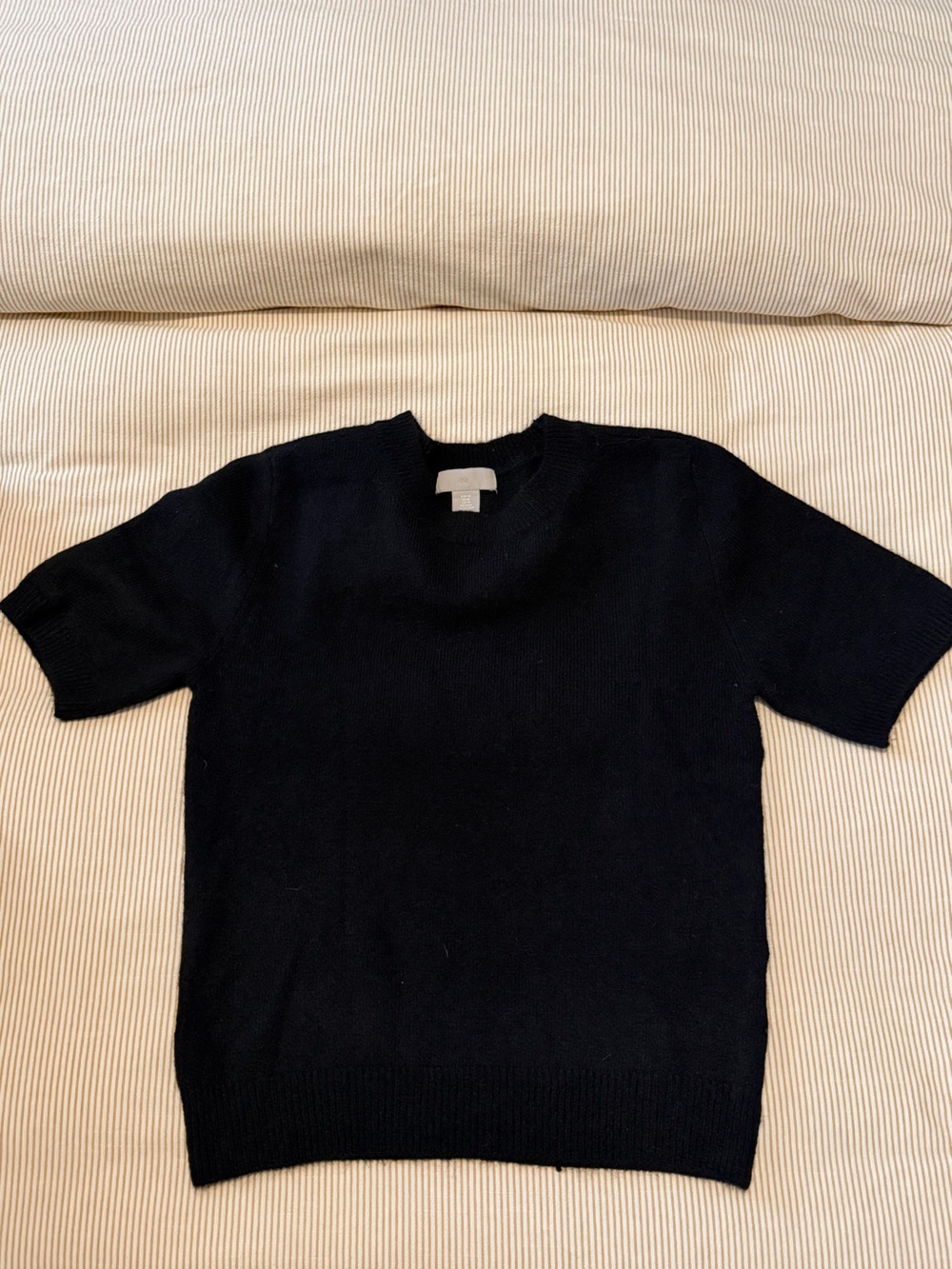H&M Black Short-Sleeve Crewneck Knit Top